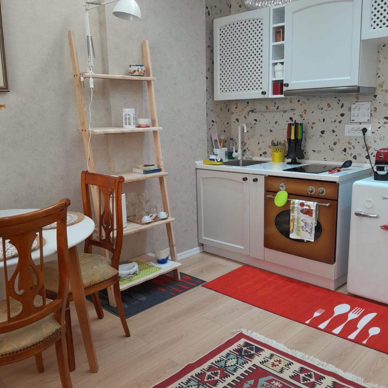 Bani'S Cozy Lovely Apt Tirana Bagian luar foto