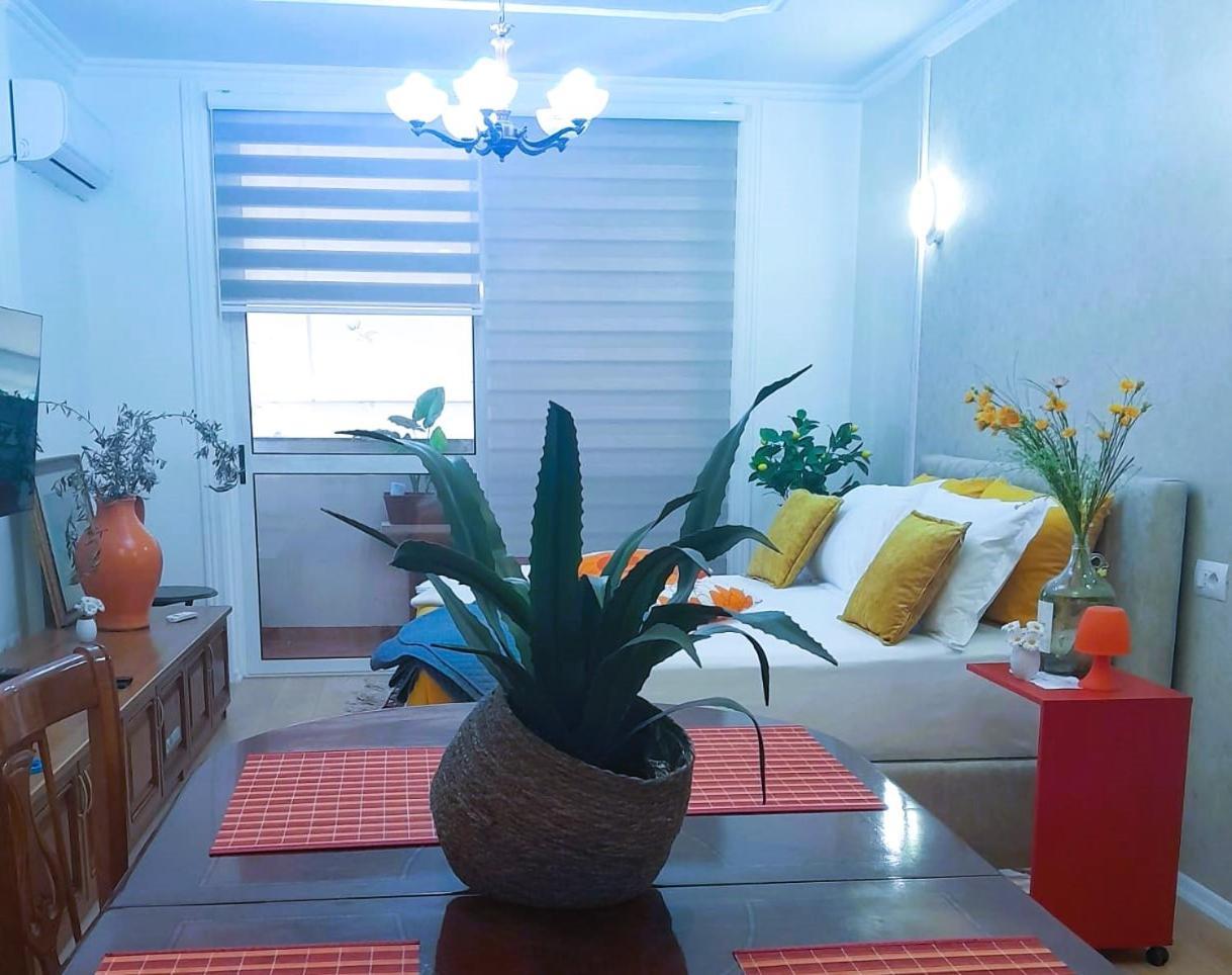 Bani'S Cozy Lovely Apt Tirana Bagian luar foto